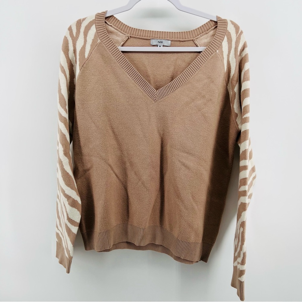 Fate zebra arm sweater v neck size medium